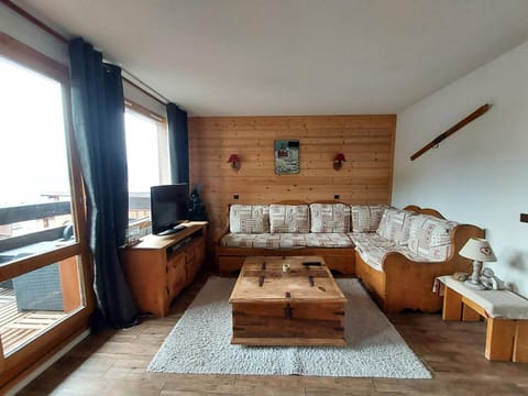 Charmant 2P, 5 Pers, Centre La Plagne, Parking, Casier à Skis - FR-1-353-127 Apartment in Landry