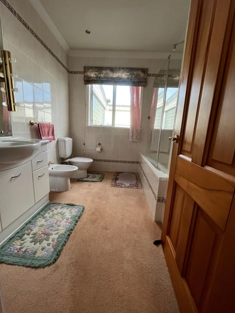 Tamaterau Seaview House in Whangarei Vacation rental in Auckland Region