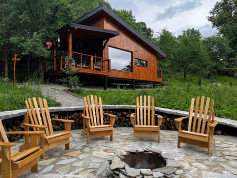 Property building, Day, Natural landscape, Garden