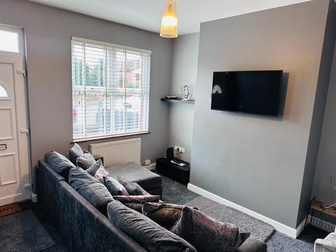 House in Hemingfield, Ideal for Contractors and Long Stays House in Borough of Barnsley