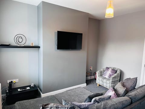 House in Hemingfield, Ideal for Contractors and Long Stays House in Borough of Barnsley