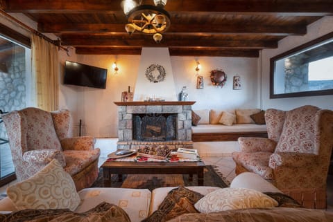 TV and multimedia, Living room, Seating area, flat iron