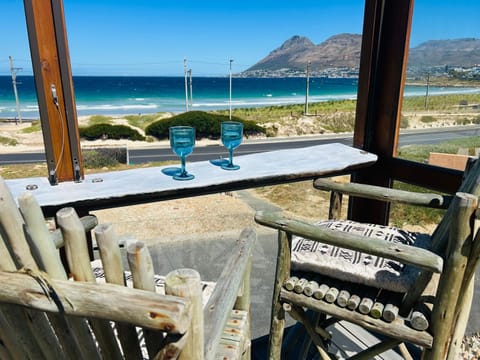 the Lighthouse Beachroom Bed and Breakfast in Cape Town