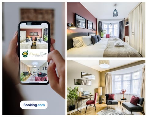 Bed, TV and multimedia, Living room, Photo of the whole room, Seating area, Bedroom