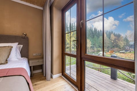 Bed, Natural landscape, Garden, View (from property/room), Balcony/Terrace, Photo of the whole room, Bedroom, Garden view