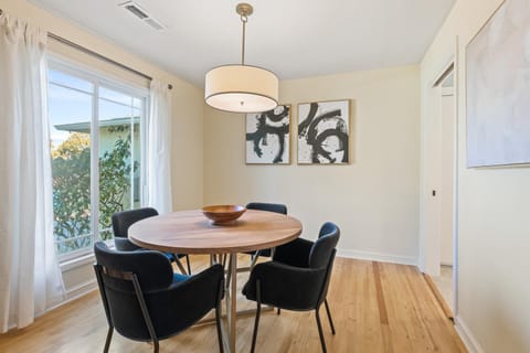 Decorative detail, Dining area, Garden view