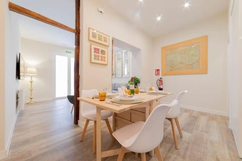 Candido Apartamento en el Corazón de La Latina Apartment in Centro