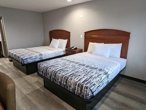 Communal lounge/ TV room, Bed, TV and multimedia, Photo of the whole room, Bedroom, Entertainment