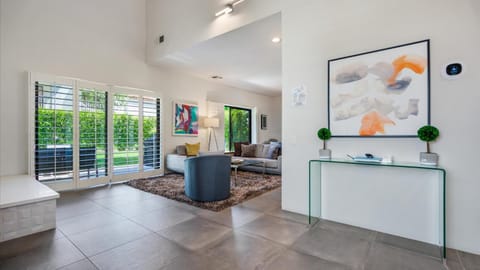 TV202 Modern 2 Bedroom Tennis Villa at LQ Resort Apartment in Indian Wells