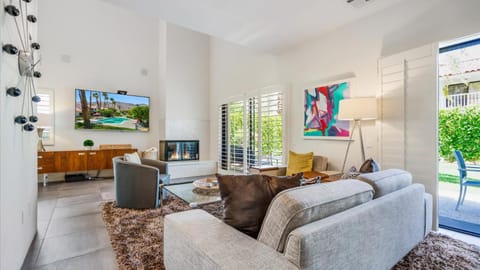 TV202 Modern 2 Bedroom Tennis Villa at LQ Resort Apartment in Indian Wells