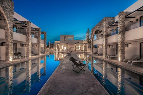 Night, Swimming pool