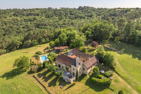 Property building, Natural landscape, Bird's eye view, Swimming pool