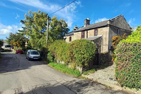 Property building, Street view, Parking