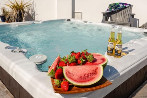 Property building, Hot Tub