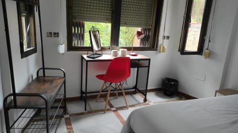 Photo of the whole room, hair dresser