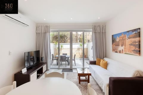 Comfy APT with Terrace, 5 mins to Sliema Ferries by 360 Estates Apartment in Sliema