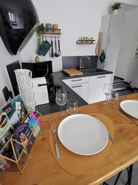 Studio cosy proche du centre-ville Apartment in Paray-le-Monial