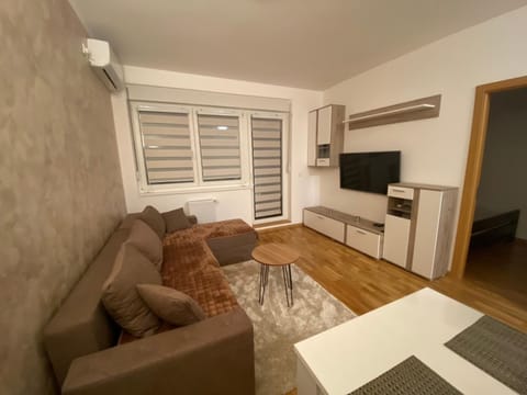SARA Apartment in Novi Sad