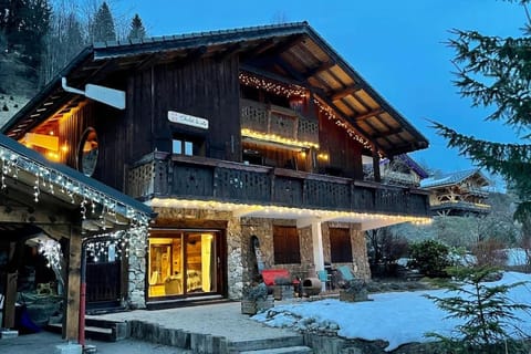Family Chalet, Stunning Views & New Hot Tub Chalet in Les Gets