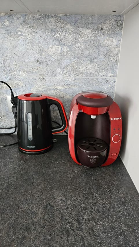 Coffee/tea facilities, Kitchen or kitchenette