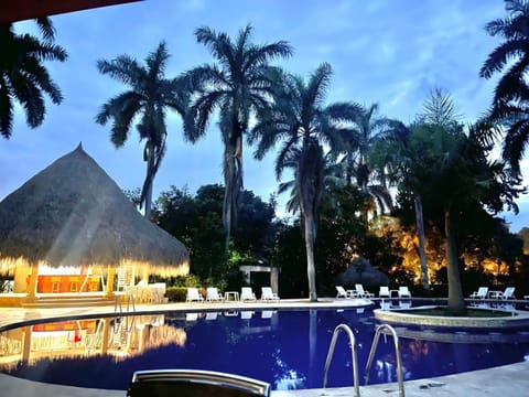 Swimming pool