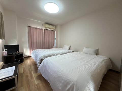 Bed, Bedroom, air conditioner