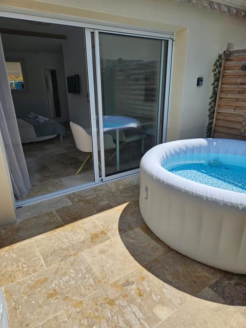 Havre de paix climatisé vers Gordes - Spa & nature Apartment in Goult