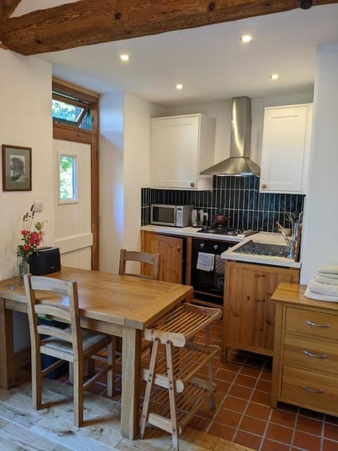 Y Swdio, Ferm Glandwr Apartment in Wales