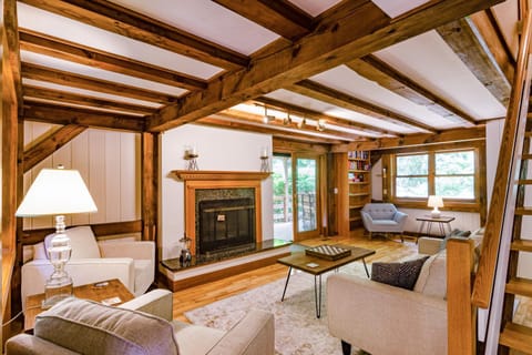 Coolidge Drive Retreat House in Quechee