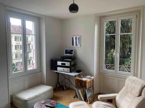 A deux pas du lac et de IMD, Ouchy bel appartement Apartment in Lausanne