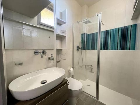 [Suite Letizia] Vista mare-Wi-Fi-Box Auto incluso Apartment in Sanremo