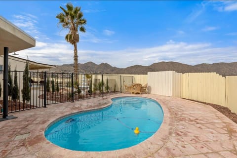 Disco House- The 70s Experience w Pool Spa House in Yucca Valley