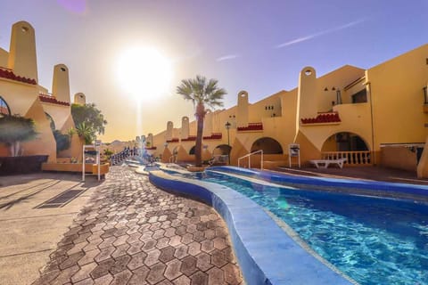 Property building, Pool view, Swimming pool