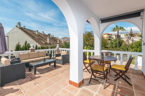 Balcony/Terrace, Seating area, Dining area