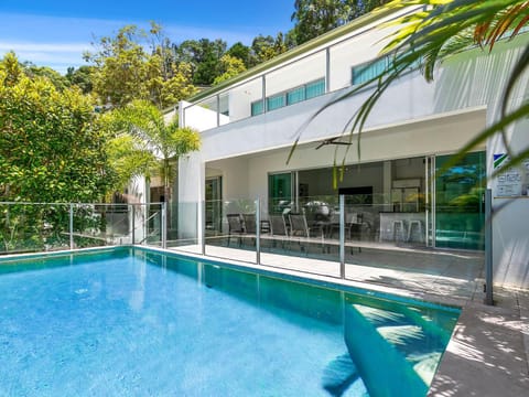 Swimming pool, Swimming pool
