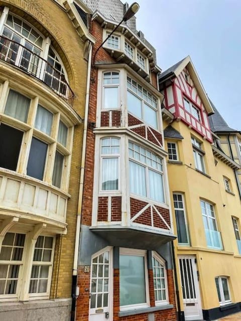 Maison Elyme - A lovely house next to the beach House in De Panne