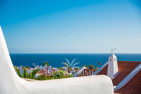 View (from property/room), Balcony/Terrace, Sea view