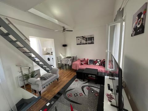 K1 - Maison LOFT VERANDA - 15 min PARIS PARC EXPOS / 5 chambres - 7 lits House in Île-de-France