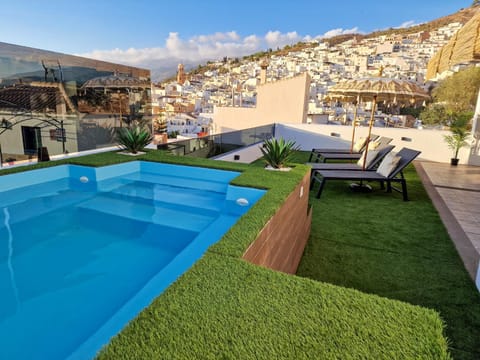 Balcony/Terrace, Swimming pool