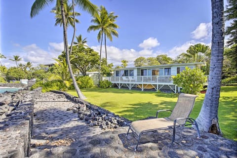 Bright and Airy Beach House with Oceanfront Views House in Holualoa