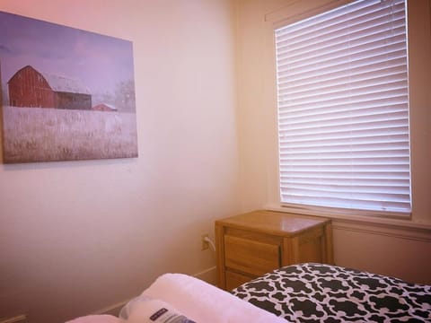 Seattle Urvan Village- Rainier House in Lake Union