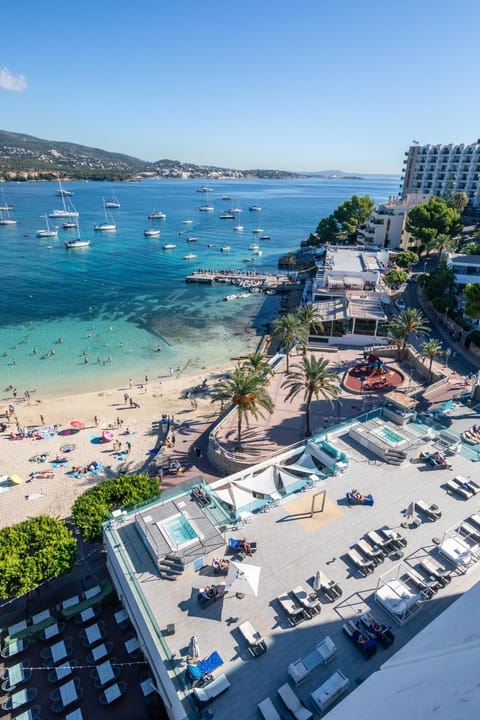 Beach, Sea view, Location