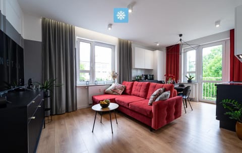 Kitchen or kitchenette, Dining area, microwave, air conditioner