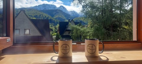 Day, Natural landscape, Coffee/tea facilities, Mountain view