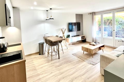 Magnifique 2 Chambres Terrasse et Parking Apartment in Saint-Tropez