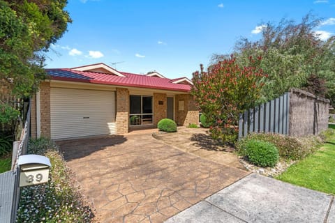 Property building, Garden, Garden view