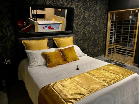 Suite romantique avec ambiance cocooning Apartment in Saint-Étienne