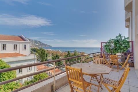 View (from property/room), City view, Sea view