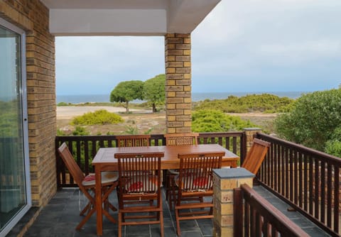 Natural landscape, Seating area