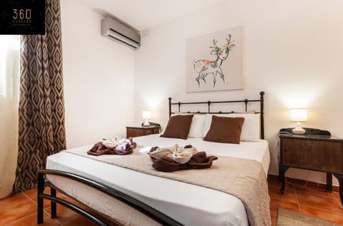 One of a kind villa with WI-FI, Private pool & BBQ by 360 Estates Apartment in Malta